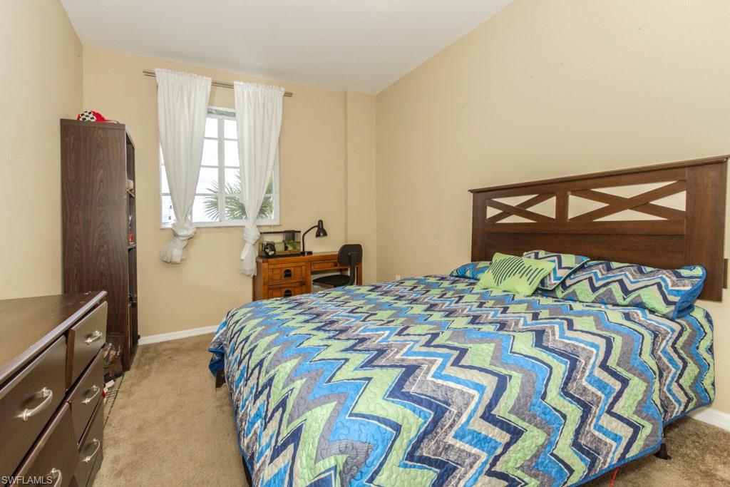 OLYMPIA POINTE - Residential