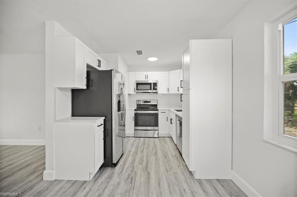 MEADOW LAWN REPLAT - Residential Lease