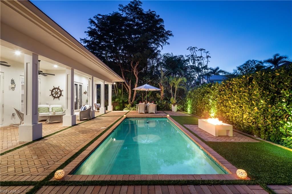 Photo of 485 Wedge DR, NAPLES, FL 34103 (MLS # 225079731)