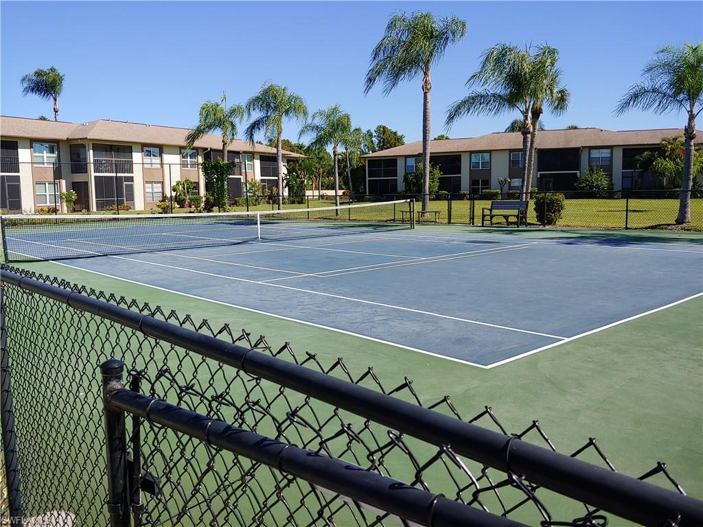 DAVIS LAKE CONDO - Residential