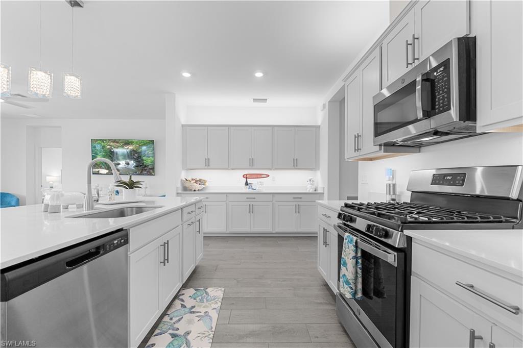 TUCKERS COVE - Residential