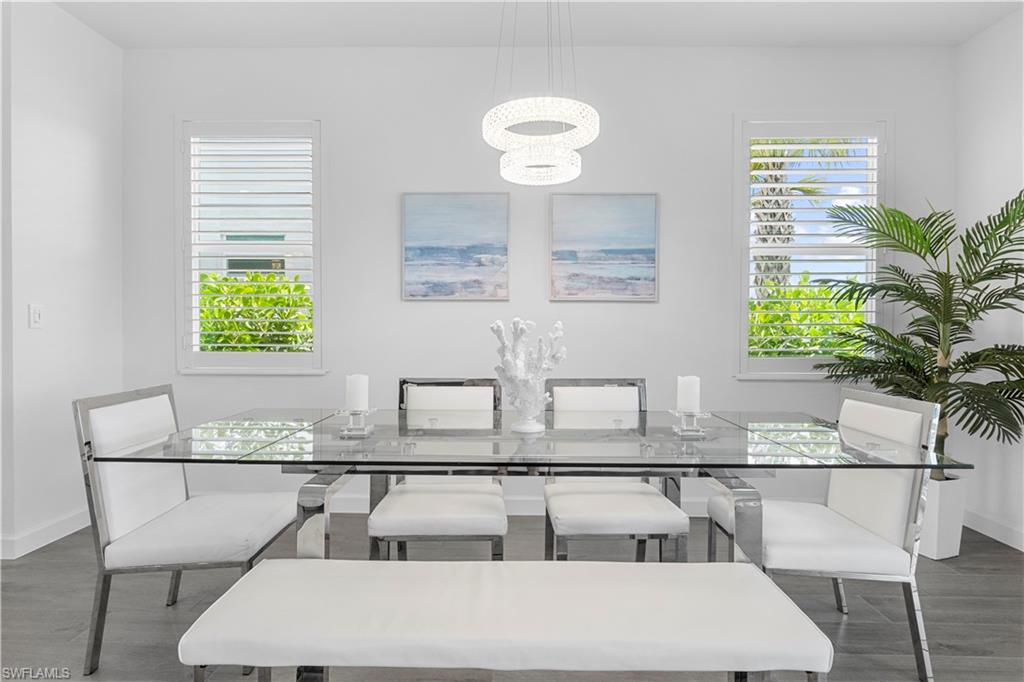 TUCKERS COVE - Residential