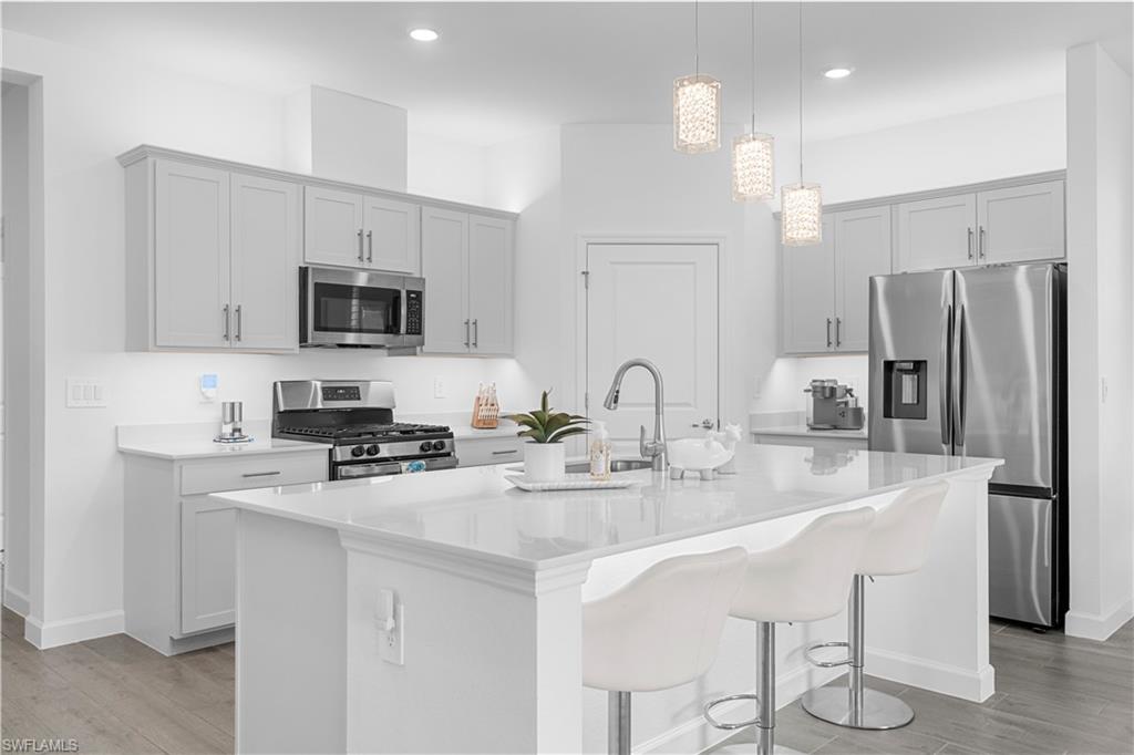TUCKERS COVE - Residential