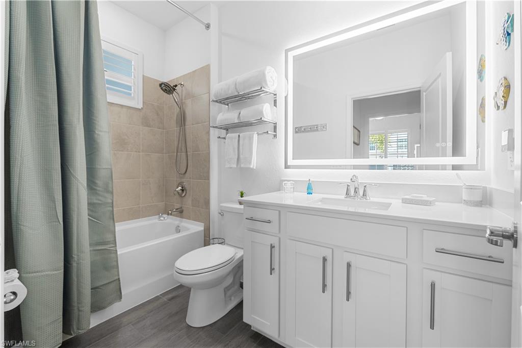 TUCKERS COVE - Residential