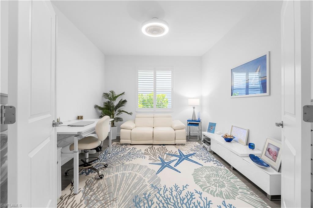 TUCKERS COVE - Residential