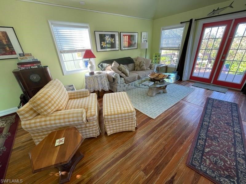 PINE ISLAND - Residential