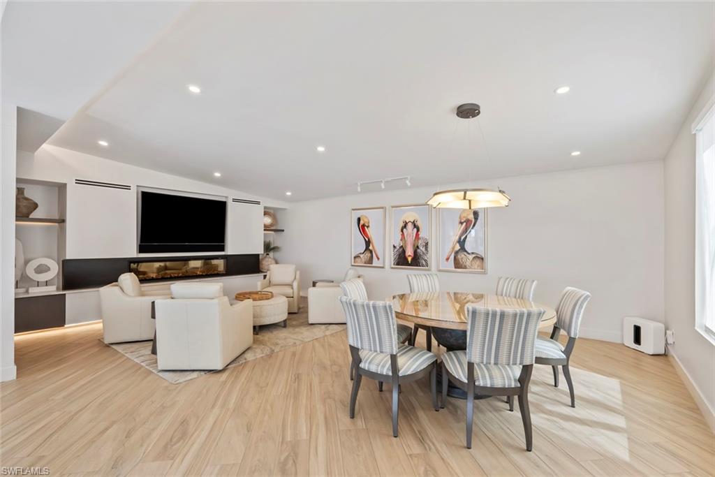 PARK SHORE TOWER - Residential