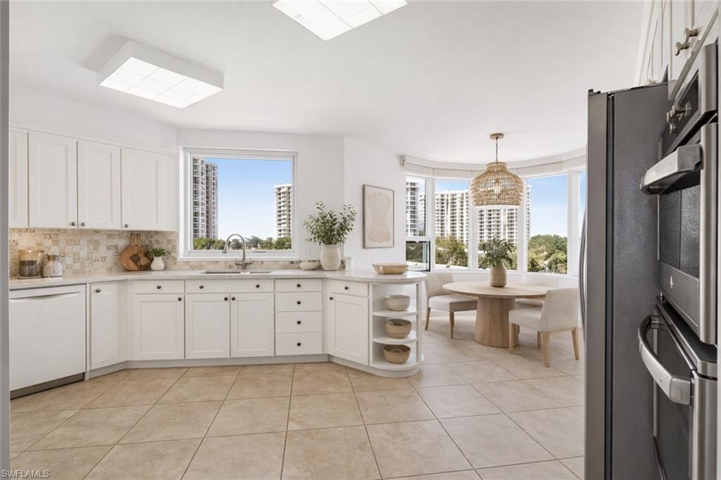 PARK SHORE TOWER - Residential