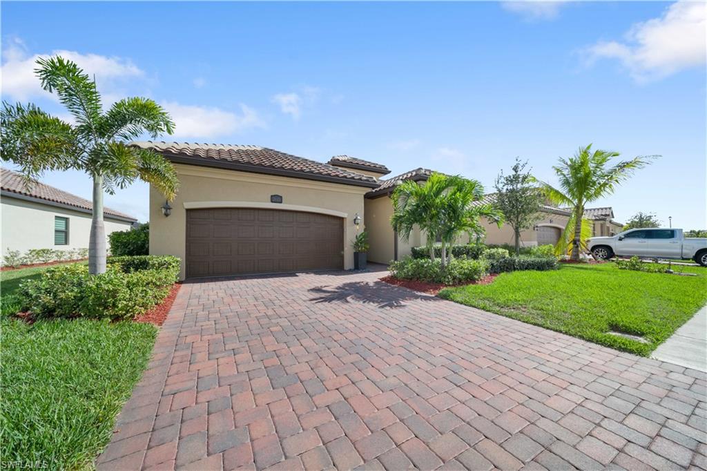 BONITA NATIONAL GOLF AND COUNTRY CLUB - Residential