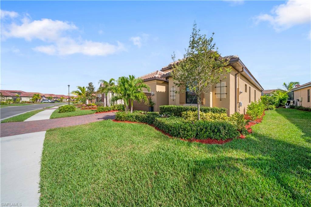 BONITA NATIONAL GOLF AND COUNTRY CLUB - Residential