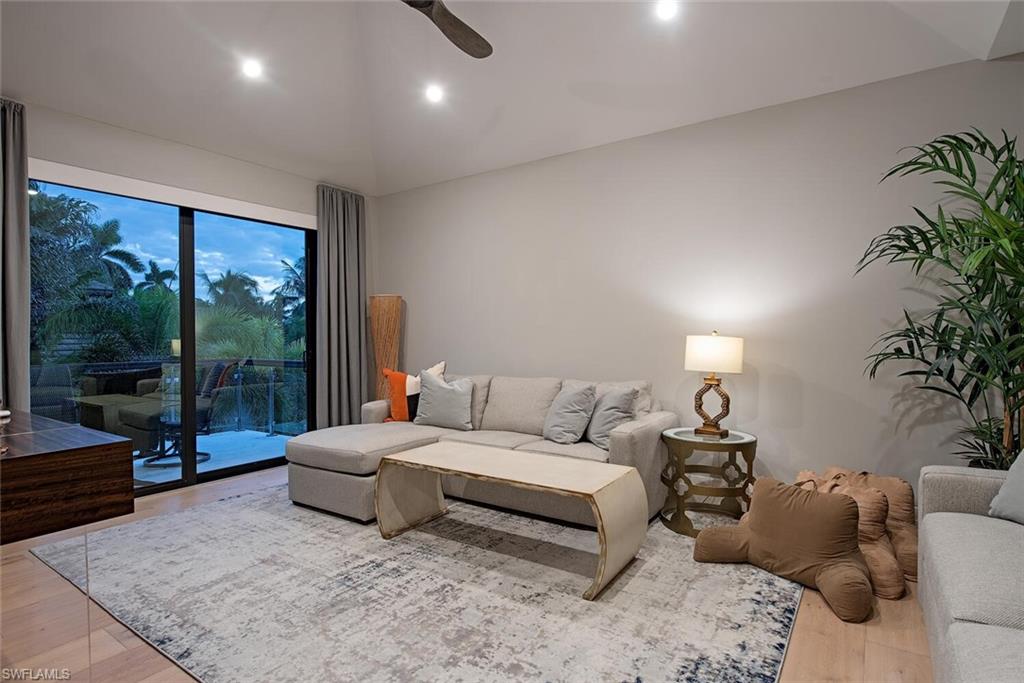 OLDE NAPLES - Residential