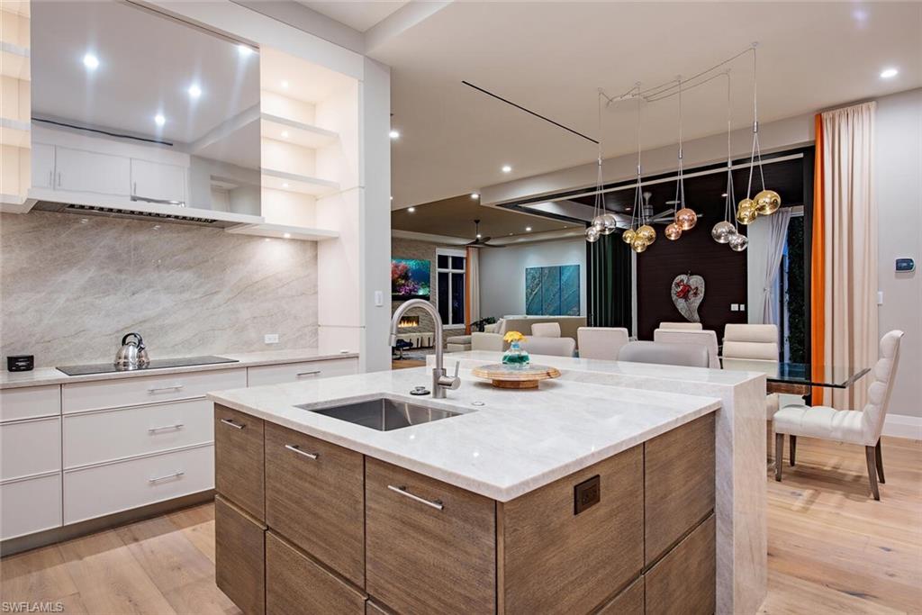 OLDE NAPLES - Residential