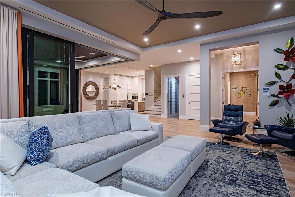 1230 Gulf Shore BLVD S