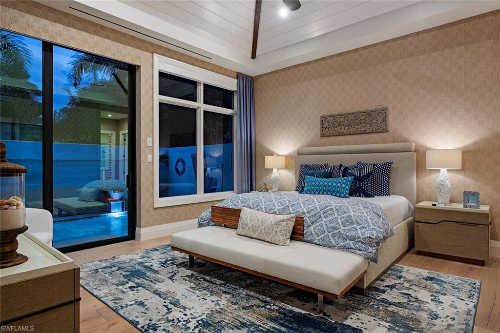 OLDE NAPLES - Residential