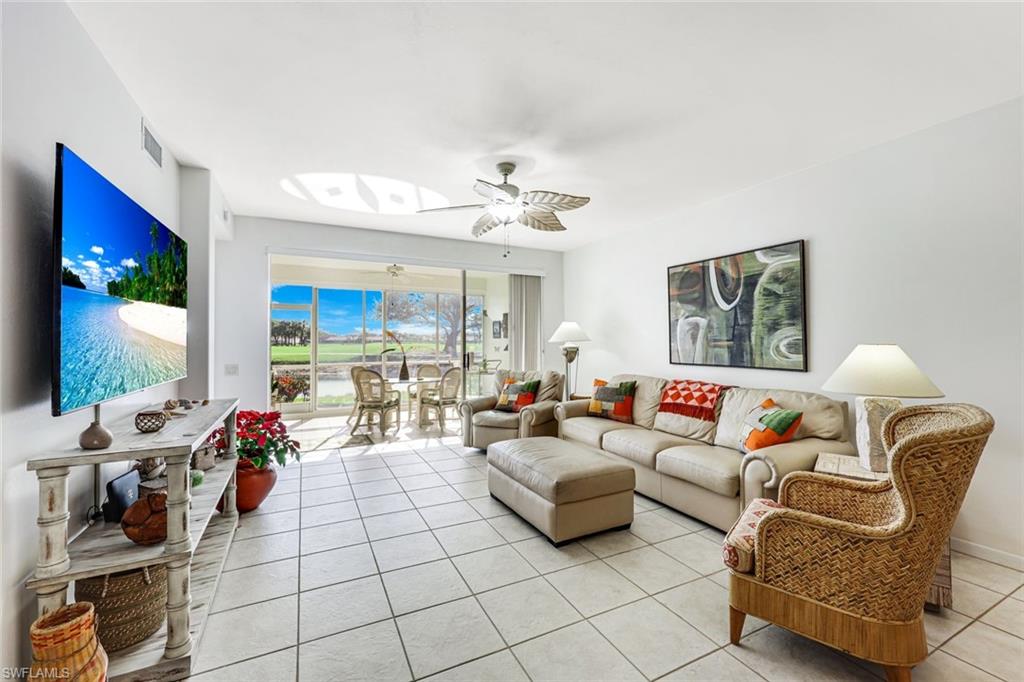 AUTUMN LAKE - Residential