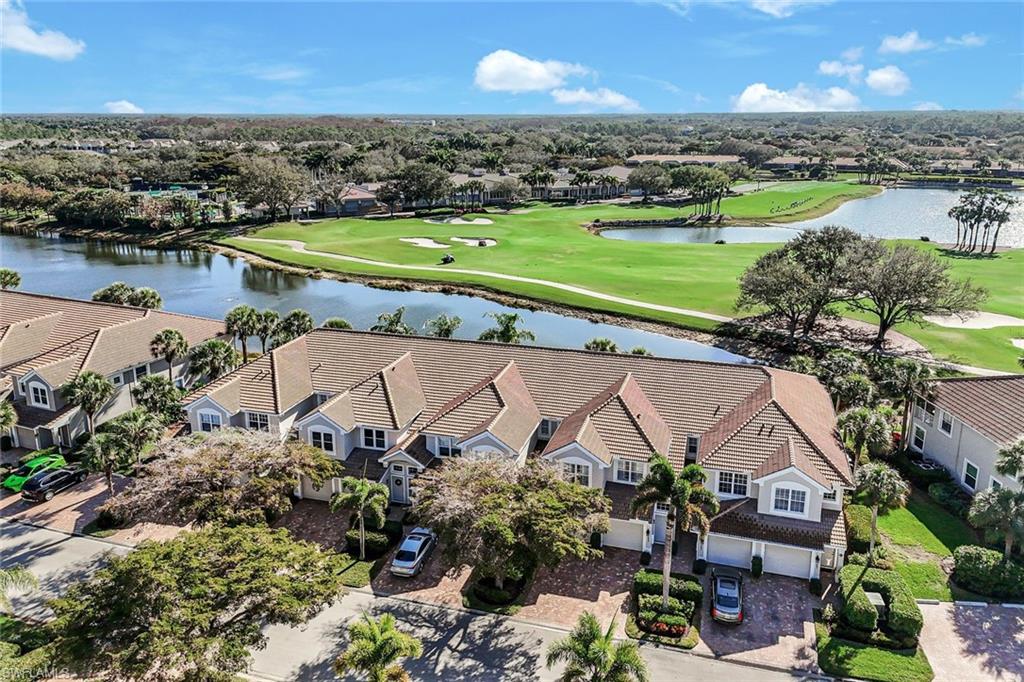 AUTUMN LAKE - Residential