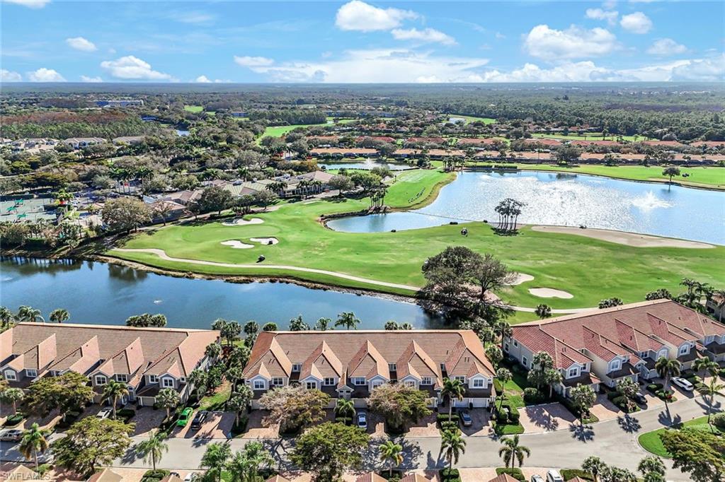 AUTUMN LAKE - Residential