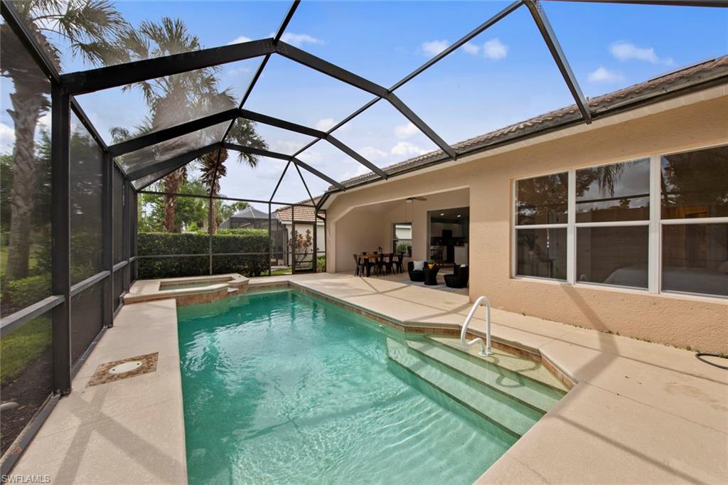 SABAL POINTE - Residential