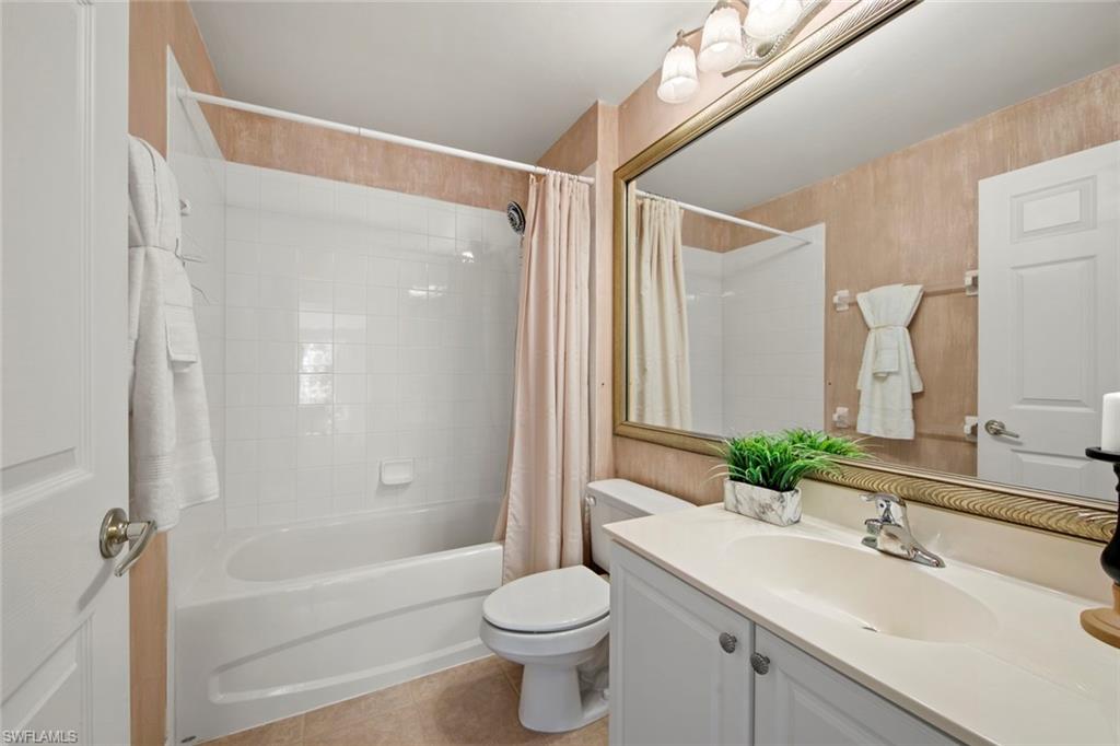 SABAL POINTE - Residential