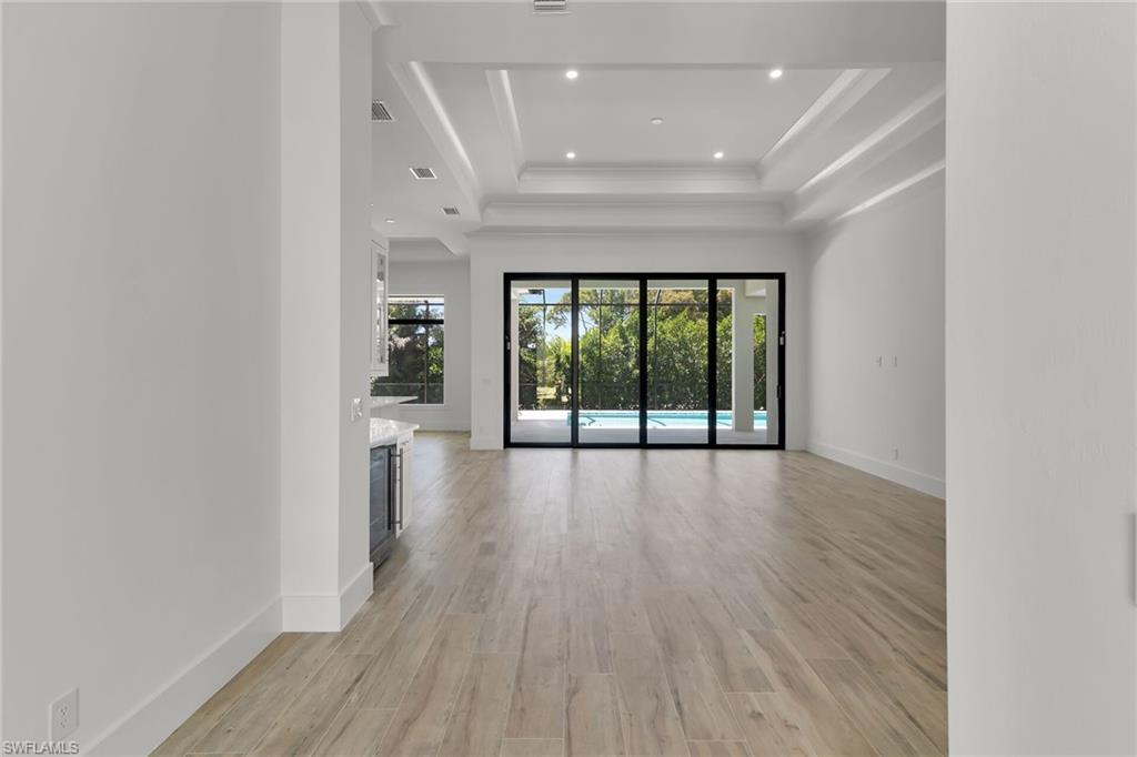 60 Tahiti RD