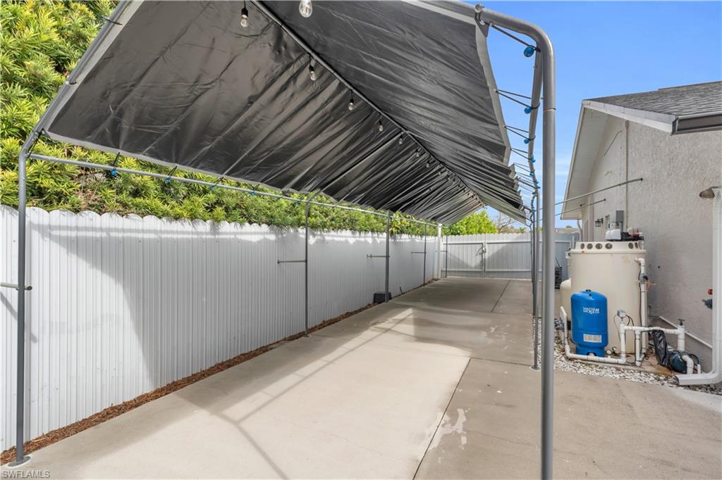 GOLDEN GATE CITY - Residential