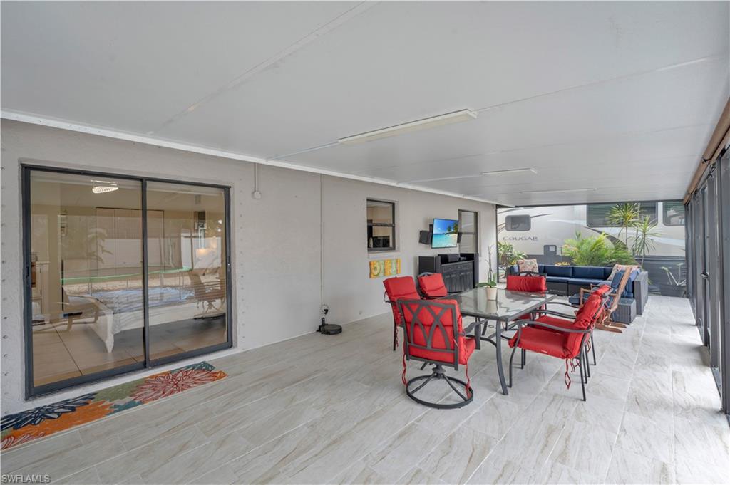 GOLDEN GATE CITY - Residential