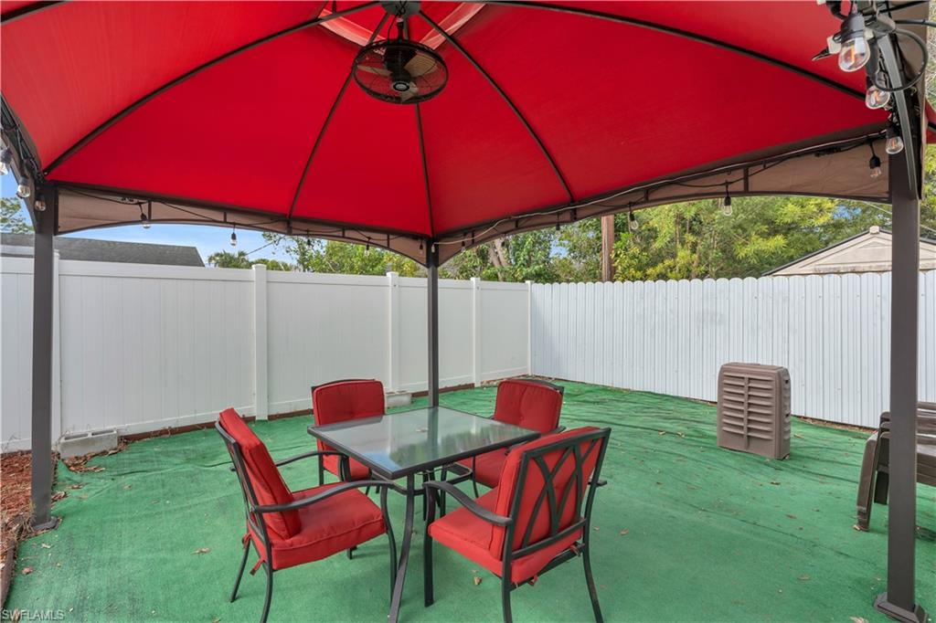 GOLDEN GATE CITY - Residential