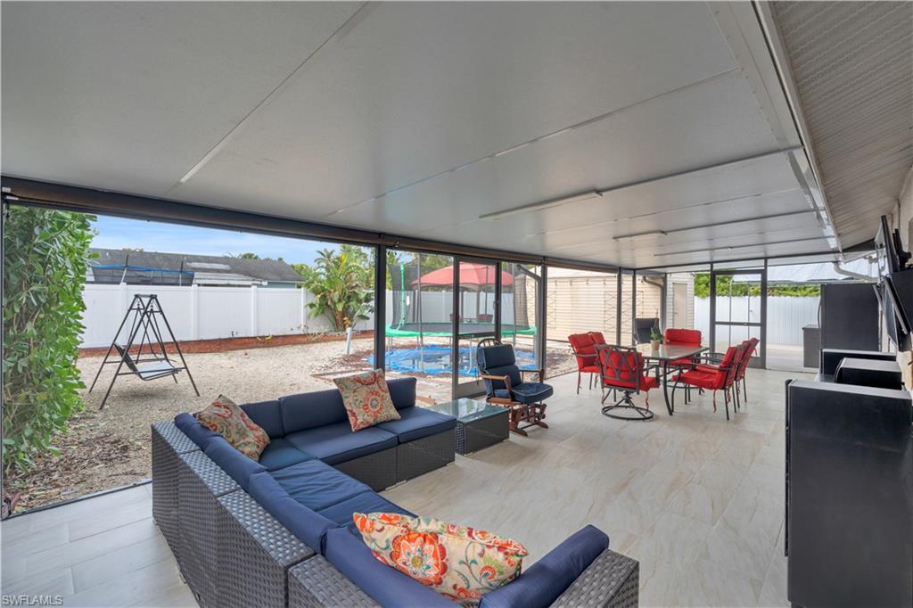 GOLDEN GATE CITY - Residential