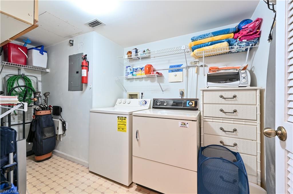 ANDOVER SQUARE - Residential