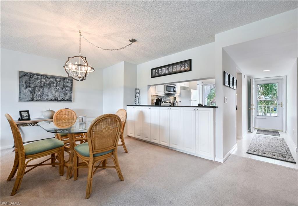 ANDOVER SQUARE - Residential