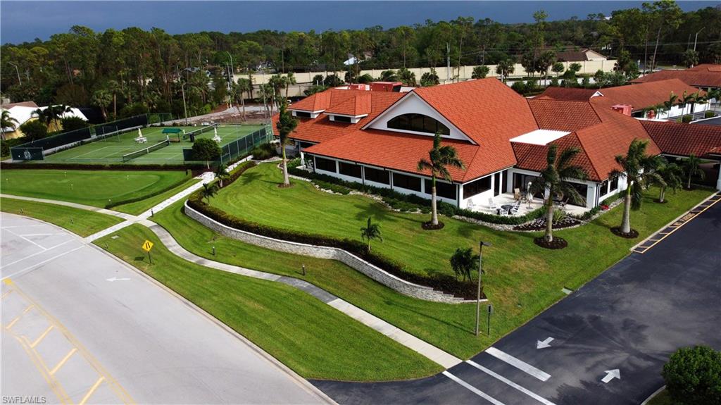 ANDOVER SQUARE - Residential