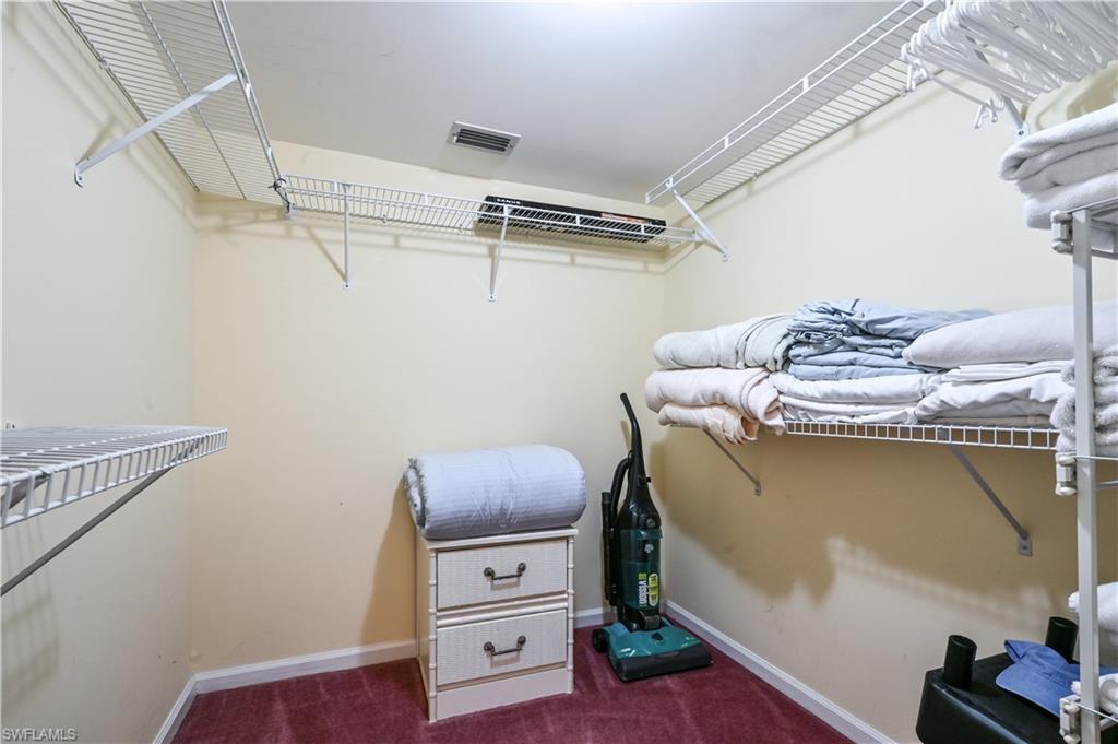 ANDOVER SQUARE - Residential