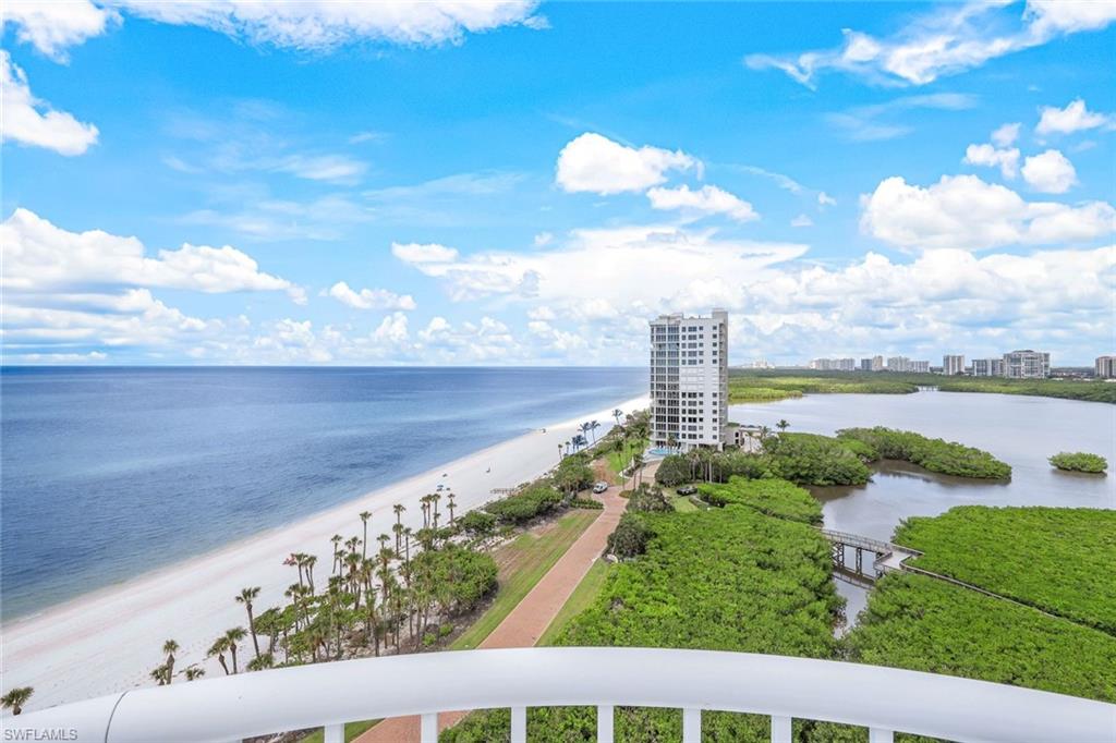 BEACH HOUSE AT NAPLES CAY - Residential