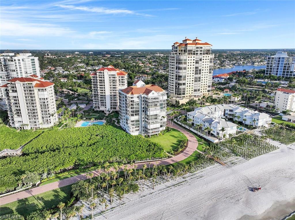 BEACH HOUSE AT NAPLES CAY - Residential
