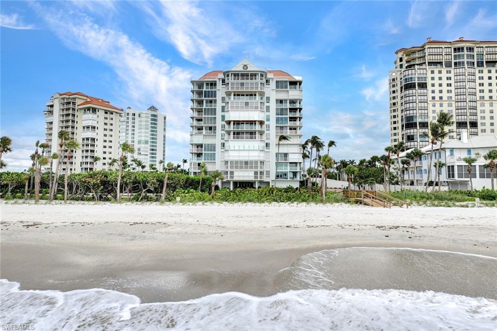 BEACH HOUSE AT NAPLES CAY - Residential