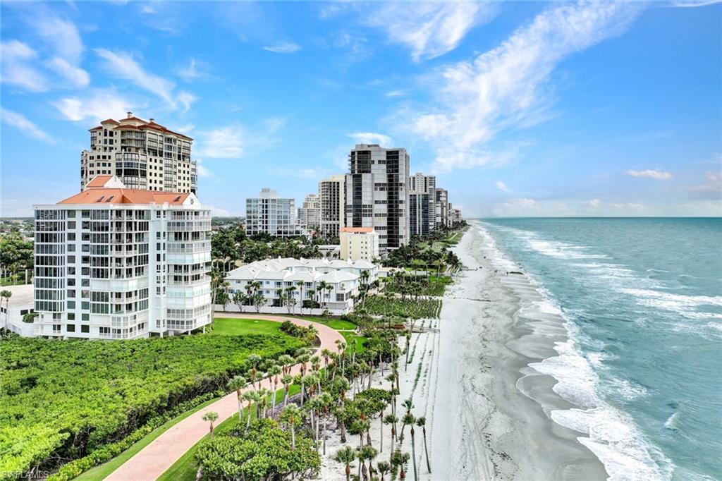 BEACH HOUSE AT NAPLES CAY - Residential