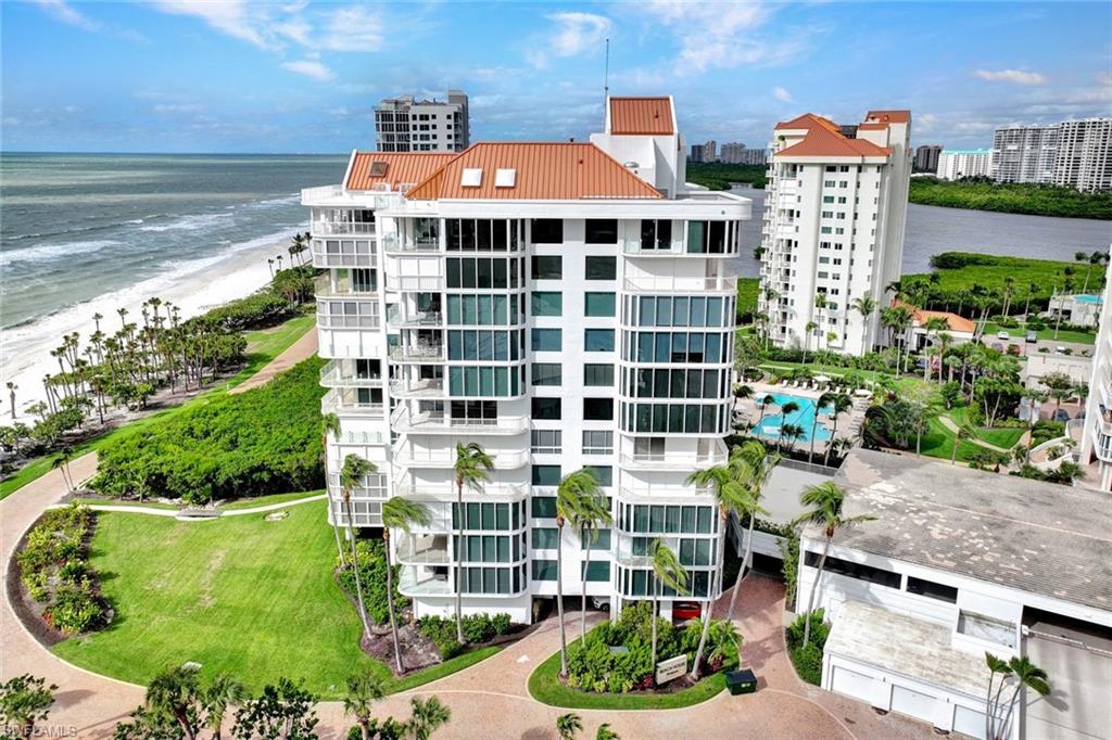 BEACH HOUSE AT NAPLES CAY - Residential