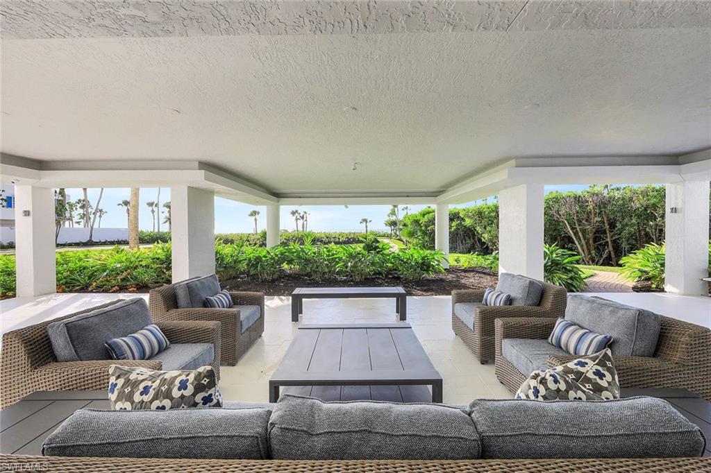 BEACH HOUSE AT NAPLES CAY - Residential