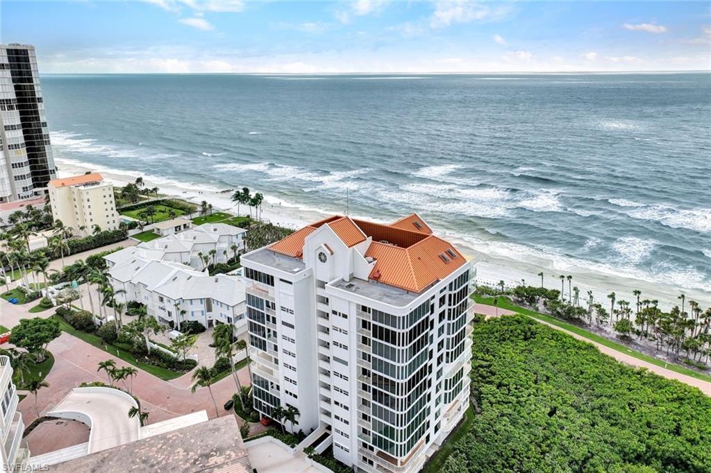 BEACH HOUSE AT NAPLES CAY - Residential