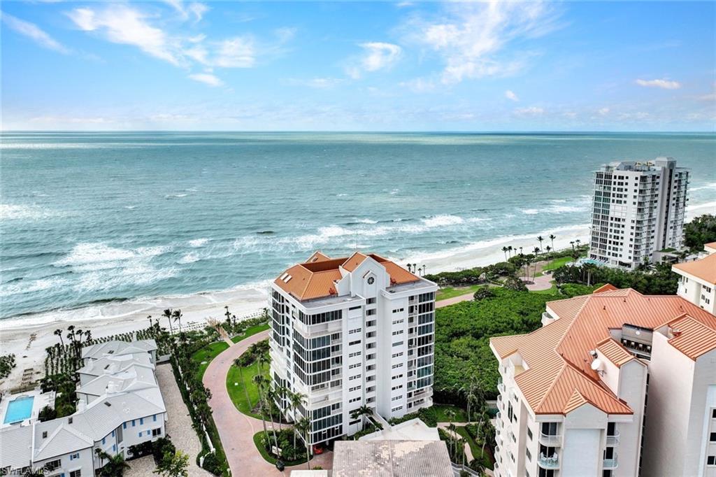 BEACH HOUSE AT NAPLES CAY - Residential