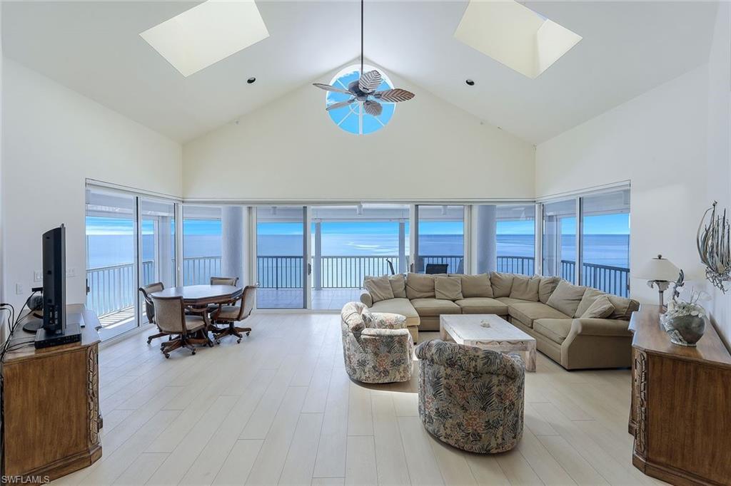 BEACH HOUSE AT NAPLES CAY - Residential