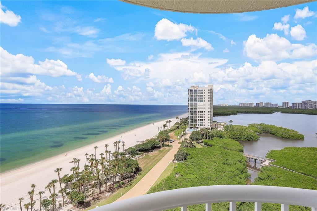 BEACH HOUSE AT NAPLES CAY - Residential