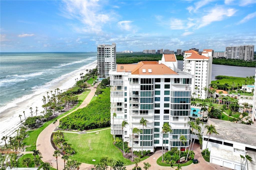 BEACH HOUSE AT NAPLES CAY - Residential