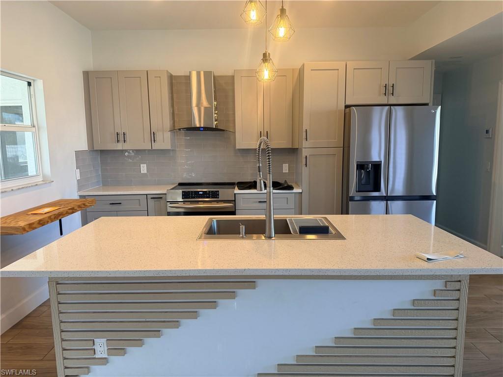 CAPE CORAL - Residential Lease