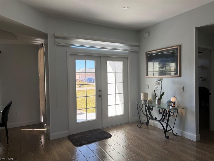 House for rent on SOUTH WEST AREA off Skyline Blvd.
3 beds 2 bath 2 car garage. Huge lanai and completely fenced in. Completely renovated.