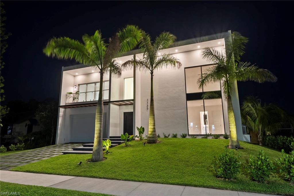 MARCO BEACH - Residential