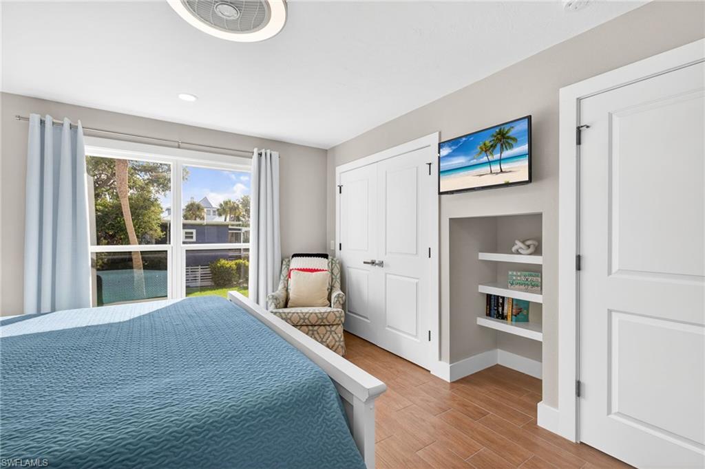 GULF ISLAND MANOR - Residential
