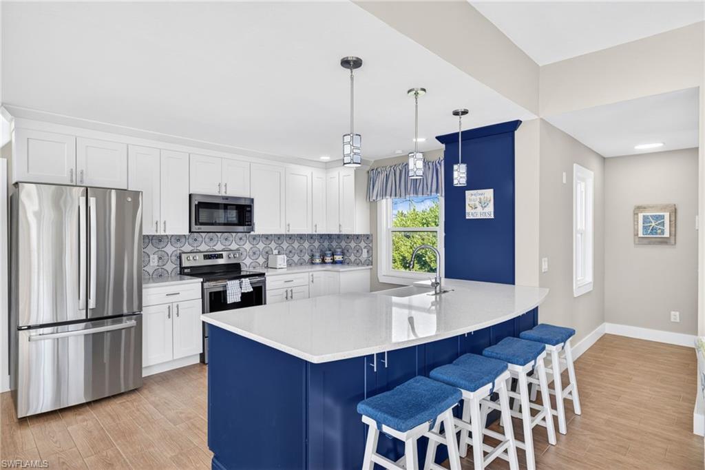 GULF ISLAND MANOR - Residential