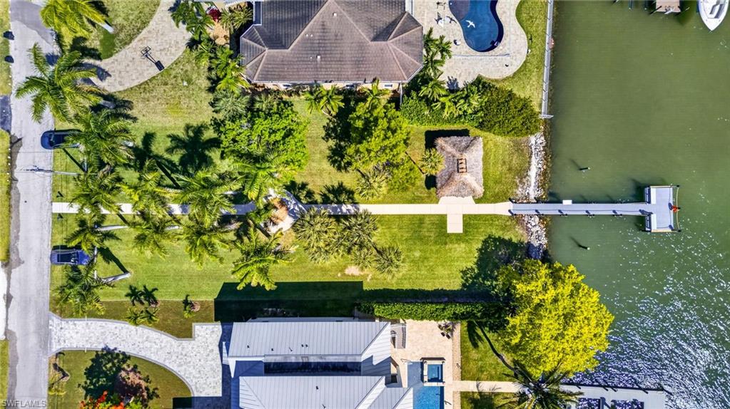 GULF ISLAND MANOR - Residential