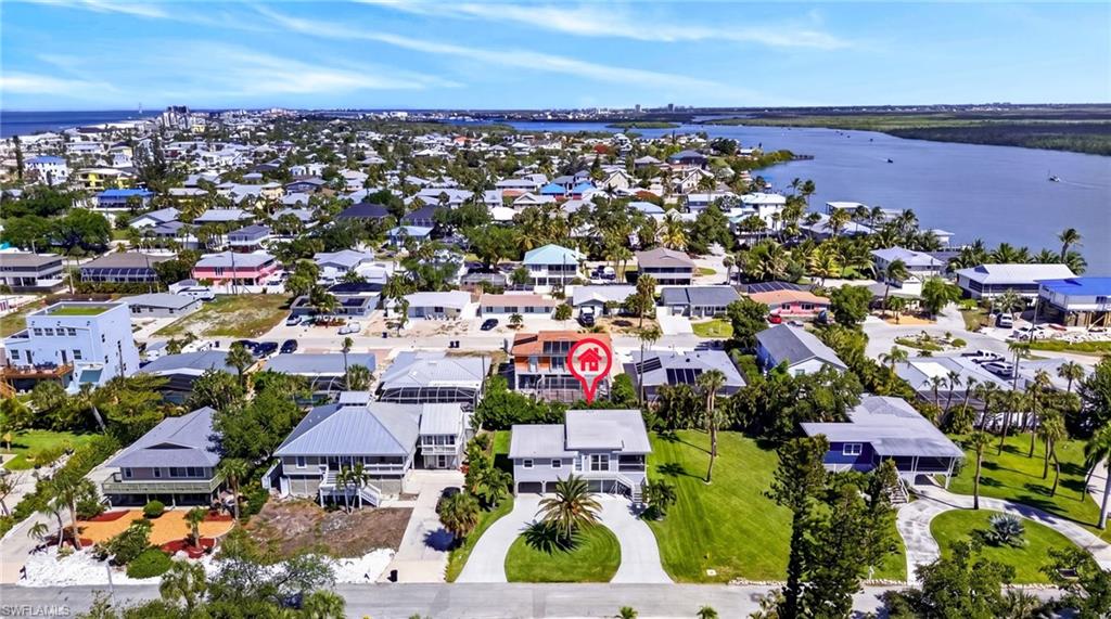 GULF ISLAND MANOR - Residential